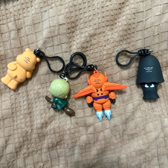 Miscellaneous Character Keychains/Magnet - Picture 7 of 7
